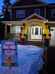 HAPPY BIRTHDAY ARCH