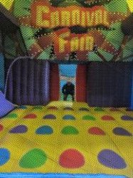 download202 1686766828 Carnival Fair Bounce House (DRY)