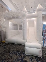 PXL 20231015 115415736 1704729073 White Wedding Bounce House (DRY)