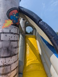 1000010797 1721224309 1 Dragon's Den Bounce House (DRY)